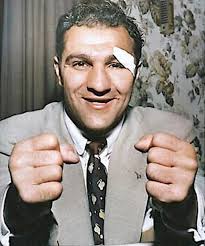 Rocky Marciano, was a 1950s heavyweight champion who was famous for being  willing to take a few punches to deliver one of his own bombs.aka the Susie  Q🥊