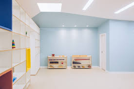 The gallery for montessori classroom wall decoration source incolors.club. How To Stimulate Children S Autonomy Through Architecture And The Montessori Method Archdaily