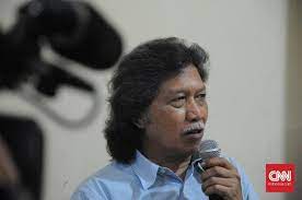 Masih Ada Mk Cak Nun Sebut Tak Bisa Ada People Power