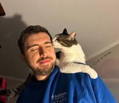 We can't believe Oscar still is up for adoption!! Oscar loves kisses,  snuggles, and playtime! He is out longest resident and has been waiting  YEARS for his forever home. Oscar would do