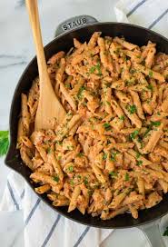 It's really simple to make and i promise also easy to follow. Healthy Penne Alla Vodka With Chicken