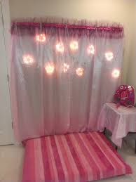 It's really hard to find a tutorial for stage makeup to use on kids! Shipping Pallets Make Great Stage Beginning For Rising Stars Kids Playroom Kids Room Playroom