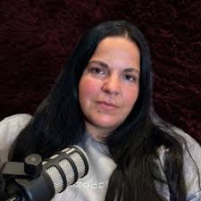 Fundadora de los Latin Kings en España, la historia oculta. Mariah Oliver  by AZODOSE: