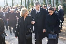 Letizia y Sofía, dos Reinas reconciliadas y un Emérito en su Camino del Calvario | Internacional