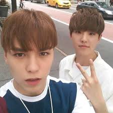 Woozi, jeonghan, joshua, dk, seungkwan (vokal birimi); K Pop Idol Battled Racism As A Child For Having A White Mother