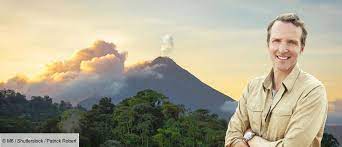 Pékin express saison 12like & subscribe a channel that broadcasts different programs in arabic, french and worldwide, if you do not have time to see your. Episode 2 Pekin Express La Route Des 50 Volcans Tele Loisirs