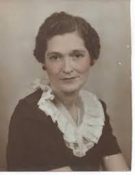 Edna Mcgill's Instagram, Twitter & Facebook