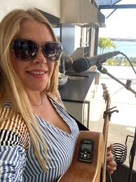 Doing music for the new Wild Blue neighborhood Parade of Homes in  Waterside! Gorgeous homes. #lakewoodranch #realtors #sarasotarealestate  #sandnrealestate #livemusic #openhouse #SaraNelms