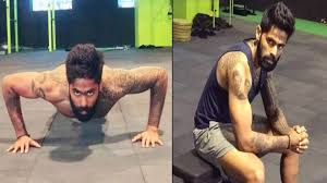 Mi's instagram handle posted a video of yadav taking the fans through the team room which was filled. Ipl 2019 Surya Kumar Yadav S Tattoo Imprint His Parents Image Have Special Meaning à¤µà¤¨à¤‡ à¤¡ à¤¯ à¤¹ à¤¦ Video Dailymotion
