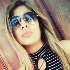 Estrella Castillo (@traviezithaw)