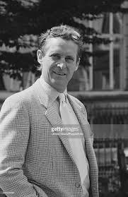 Freelance motion designer & director / technical director | developer of movietype | creator of keybox. English Actor Jeremy Brett In London On 19th August 1985 Jeremy Brett Actors Jeremy Brett Sherlock Holmes