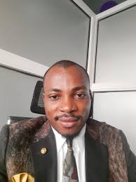 Dearest light of the world, Step out of your shadows and shine. It's a new  week and new month in a bit,let's make it count. Your Classic Realtor 🌹  Maries Kings #showupdaily #