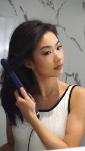 Effortless curls with the @cloudnineoz 2-in-1 Contouring Iron Pro with  curved plates, one tool for curly, wavy or straightened looks. The CLOUD  NINE Temperature Calculator helps you to find out the ...