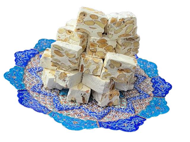 گز لقمه ای بادامی ماه(۲۸ درصد) 450 گرم - گز ماه