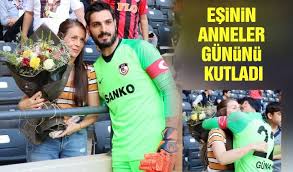 Tam imrenecek gibi oluyorum, aklıma muslera geliyor. Esinin Anneler Gununu Kutladi Gaziantep Gunes Gazetesi