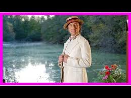 La théorie de l'univers au québec) est un film biographique britannique réalisé par james marsh, sorti en 2014. Stephane Bern La Fabuleuse Histoire Du Restaurant Comme Une Machine A Remonter Le Temps Youtube