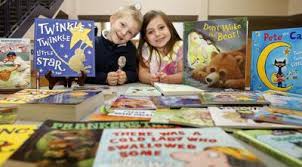 Prescott students chip in to help library