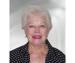 Donna Kaczmarek's Instagram, Twitter & Facebook