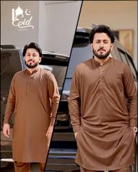 Eid Mubarak to Everyone 🌙😇 . . . . . . . #muneebahmadbutt #insta  #inspiration #instamood #instragram #instafashion #viralreelsvideo  #viralreels #vintage #virals #viralsong🔥❤️🤙🤙😍😍😘😘