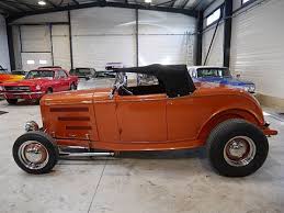 Gebouwd om een stadse hot rod rijervaring te beleven en nog veel meer !!! Ford Roadster A 32 Hot Rod Orange Occasion 52 500 5 000 Km Vente De Voiture D Occasion Top S Cars