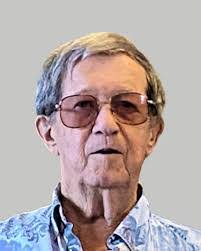 Renee Martineau's Instagram, Twitter & Facebook