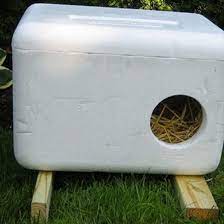 Winter, and even rainy spring, can be tough for cats who live outdoors. 12 Diy Outdoor Cat House Ideas For Winters Diy Feral Cat Shelters