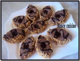 Sables Au Chocolat Et Au Cacahuetes Le Blog De Nancycuisine Over Blog Fr Recette Macaron Sables Au Chocolat Food Network