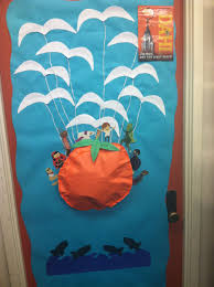 I Love How My Classroom Door Turned Out I Love James And The Giant Peach Roald Dahl Activities James And Giant Peach Door Decorations Classroom