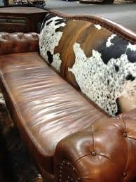 Herrliche Craigslist Leder Sofa Holen Sie Sich Eine Leder Couch Von Craigslist Free Dann Reapolster Es Southwestern Home Decor Cowhide Furniture Cowhide Decor