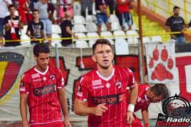 Deian sorescu a ajuns la dinamo în vara anului 2018, după ce a jucat la acs poli timișoara și la asu poli timișoara. Deian Sorescu A Vorbit Despre Debutul Extrem De Reusit Cine A Insistat Pentru Transferul Sau Dinamo1948