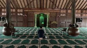 Betalingen aan ons kunnen de volgorde van de weergegeven prijzen beïnvloeden. Masjid Ar Rahman Kelantan Afiq Halid