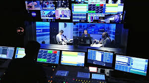 Il se passe quelque chose à l'étage de la fiction de tf1. Le Bazar De La Charite Tf1 Large Leader Avec Son Drame Historique Video Dailymotion