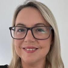 Cheryl Henry (@CherylH44540270)