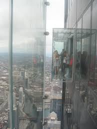 The Balconies Of The Sears Tower In Chicago Not For People Who Have Vertigo Willis Tower Glass Balcony Tower