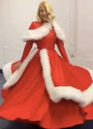Contact holly willoughby on messenger. Holly Willoughby Gives Sneak Peek At Making Of Dream Christmas Dress