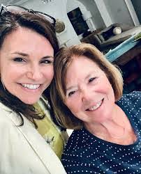 Eva Monet's Instagram, Twitter & Facebook