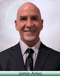 Jesse Hixson's Instagram, Twitter & Facebook