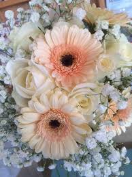 Wedding Bouquet Arrangement Gerber Daisies Roses Baby S Breath Daisy Bouquet Wedding Wedding Bouquet Arrangements Gerbera Wedding Bouquets