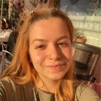 Aimee Poole's Instagram, Twitter & Facebook