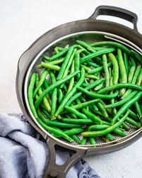 Lemony Steamed Green Beans A Couple Cooks Recipe Green Beans Steamed Green Beans Green Bean Recipes