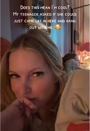 Scarlett Griffith's Instagram, Twitter & Facebook