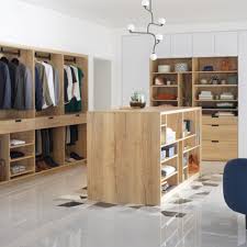 Une manière élégante de prendre soin de vos vêtements lire la suite >. Dressing Sur Mesure Ambiance Casual Chic Mobalpa