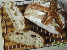 Și după asta cât timp trebuie să dospească aluatul? Cum Sa Ti Cultivi Propria Maia Naturala Apa Si Faina