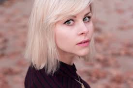Short blonde hair having a wavy touch on side styled with slight layers on front. Wallpaper Face People White Black Blonde Eyes Long Hair Purple Green Yellow Canon Orange Lips Bangs Nose Poland Europe Pink Stripes Person Portugal University Europa Light Beautiful 50mm Autumn Close Up