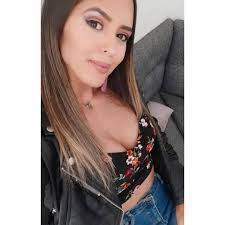 Ariana Valentina's Instagram, Twitter & Facebook