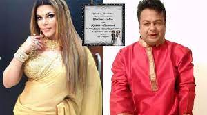 Rakhi sawant seeks devoleena bhattacharjee's help to win over abhinav shukla, and in return, she promises to rakhi sawant makes fun of ipl cricketer who not good performance in this season. Rakhi Sawant To Tie The Knot With Deepak Kalal In Los Angeles