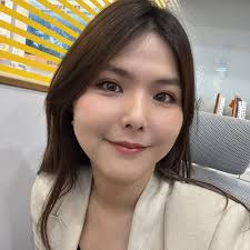 房仲日常上班一直吃也不是辦法，寫寫開發信。