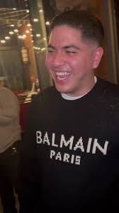 Chevrolet Le Regala Un Carro A Chico