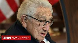 Qui est Henry Kissinger, ce diplomate controversé qui a façonné les  affaires mondiales
