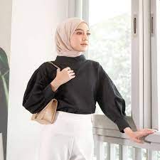 Ini dia inspirasi outfit kondangan wanita kekinian yang bisa kalian jadikan referensi dalam memilih buat kamu yang masih bingung dalam mencari outfit kondangan yang kekinian, berikut ini blog unik. Jual Baju Wanita Kekinian Baju Atasan Blouse Muslim Fashion Wanita Murah Terbaru Juni 2021 Blibli